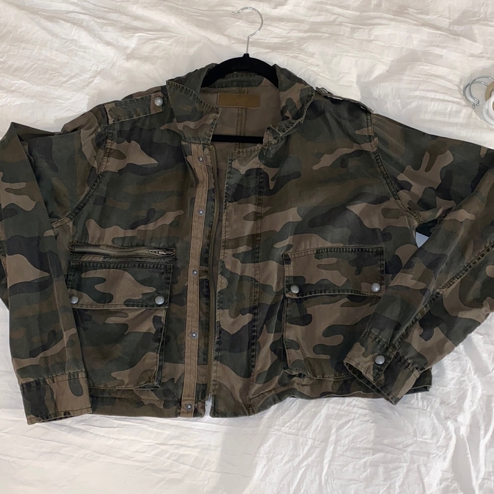 CAMO JACKET